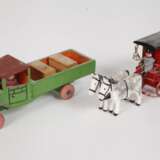 Sammlung Miniatur-Spielzeug im Setzkasten - фото 4