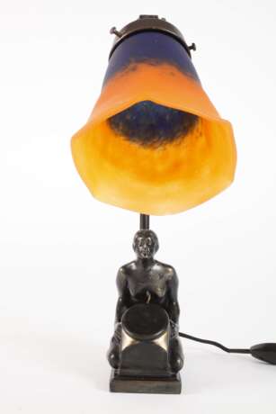 Uhrenhalter als Tischlampe - photo 3