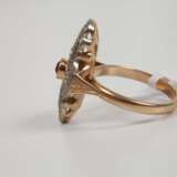Prächtiger Ring mit Diamanten und Rubin - фото 3