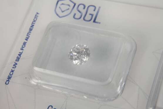 Synthetischer Brillant von 1 ct - photo 2