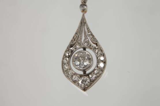 Collier mit Diamantbesatz - photo 4