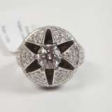 Prächtiger Damenring mit Brillant von 1,2 ct - photo 2