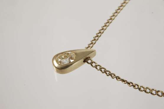 Anhänger mit Diamant an Kette - photo 2