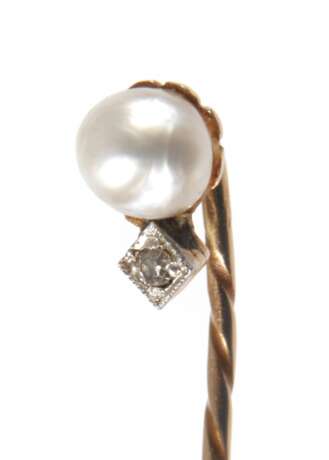 Reversnadel mit Perle und Diamant - photo 1