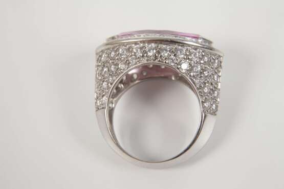 Prächtiger Ring mit Brillanten und Spinell - photo 3
