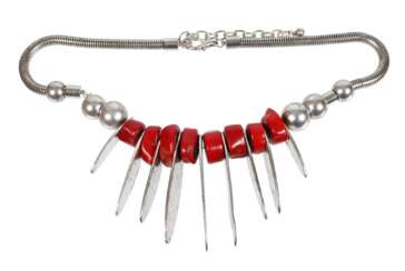 Prächtiges Designcollier mit Koralle