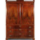 Klassizistischer Aufsatzschrank - photo 1