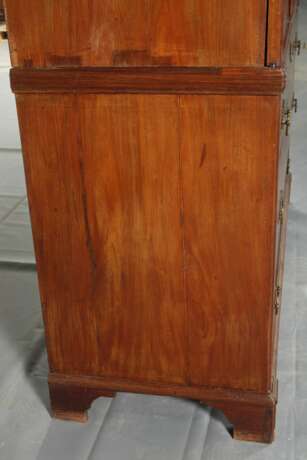 Klassizistischer Aufsatzschrank - photo 6