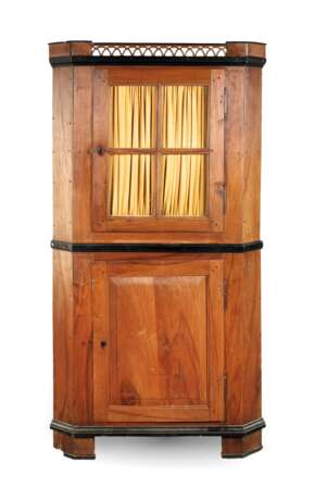 Klassizistischer Eckschrank - photo 1