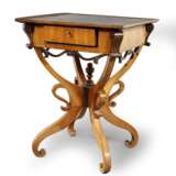 Ausgefallener Nähtisch Biedermeier - photo 1