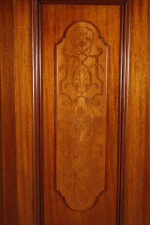 Außergewöhnlicher Schrank Historismus - photo 4