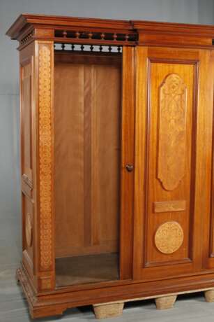 Außergewöhnlicher Schrank Historismus - photo 7