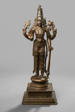 Bronze des Vishnu auf einem Stand - фото 1