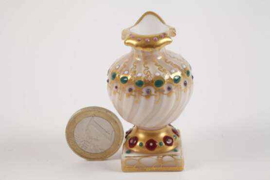 KPM Berlin Miniaturvase "Juwelendekor" - photo 3