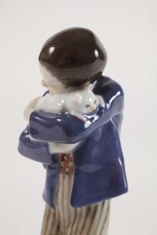 Meissen "Knabe mit Katze im Arm" - photo 2