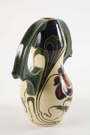 J. von Schwarz Henkelvase - фото 2