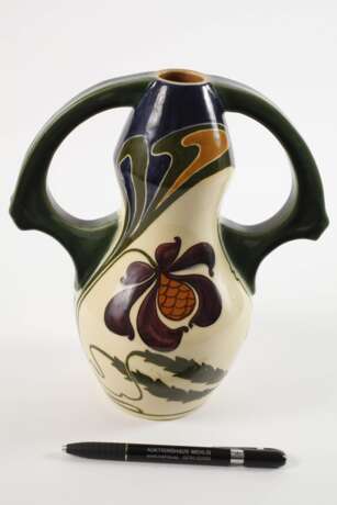 J. von Schwarz Henkelvase - фото 3