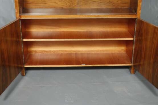 Bruno Paul, Vitrinenschrank - photo 4