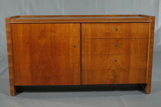 Bruno Paul, Kleines Sideboard - photo 3