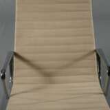 Charles & Ray Eames Sessel EA112 - Foto 2