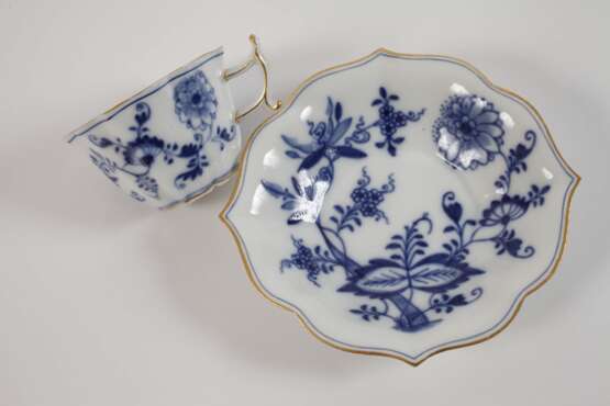 Meissen sechs Tassen mit Tablett "Zwiebelmuster" - Foto 5