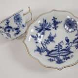 Meissen sechs Tassen mit Tablett "Zwiebelmuster" - Foto 5