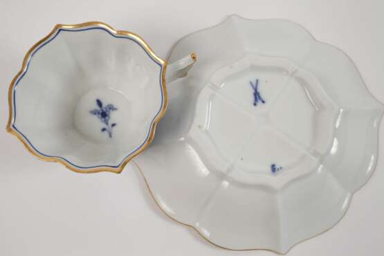 Meissen sechs Tassen mit Tablett "Zwiebelmuster" - Foto 6