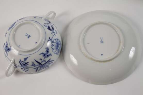 Meissen sechs Suppentassen "Zwiebelmuster" - Foto 3