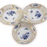 Meissen drei Durchbruchteile "Blaue Blume/Gold" - photo 2