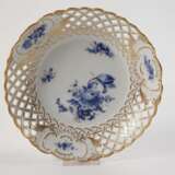 Meissen drei Durchbruchteile "Blaue Blume/Gold" - photo 6