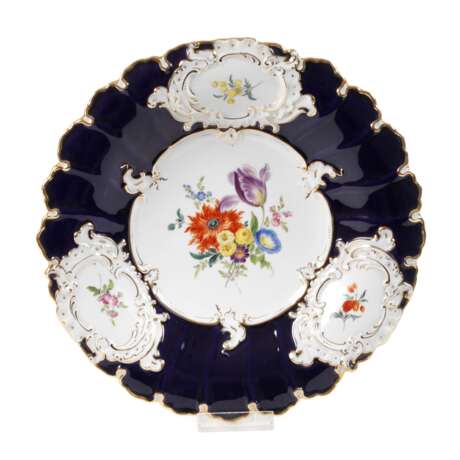 Meissen Prunkschale "Blumenbukett/Blaufond" - photo 1