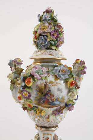 Potschappel Potpourri-Prunkvase Figurenmalerei - photo 2