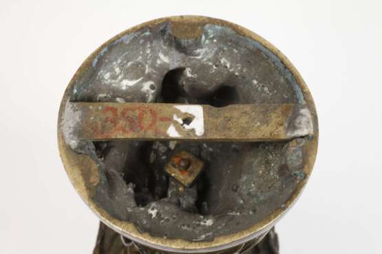 Bronzepokal mit mythologischem Fries - Foto 7