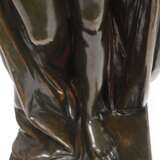 Große Bronzefigur als Allegorie auf die Nacht - Foto 3