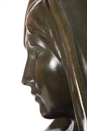 Große Bronzefigur als Allegorie auf die Nacht - Foto 5