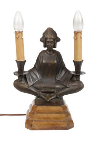 Figürliche Bronzelampe Art déco - photo 1