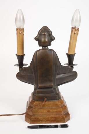Figürliche Bronzelampe Art déco - photo 5