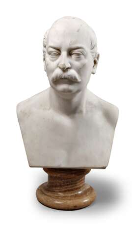 Hanns Gasser, Marmorbüste - photo 1