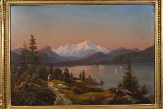 Spätromantiker, Frau am abendlichen Alpensee - photo 2