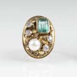 Vintage Gold-Ring mit Smaragd, Diamanten und einer Perle - photo 1
