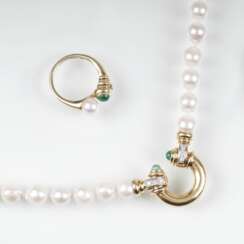 Perlen-Smaragd-Schmuckset mit Kette und Ring