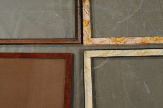 Konvolut von 11 Holzleisten - Foto 3