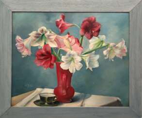 &quot;Stilleben mit Amaryllis in Vase&quot;, Öl/ Karton, undeutl. sign. u.l., 57,5x68 cm, Rahmen