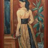 Schubert, Otto (1892 Dresden- 1970 Dresden) "Elegante junge Dame mit Blumenstrauß in einem Interieur", Öl/ Lw., sign. u.r., 110x75,5 cm, Rahmen - Foto 1