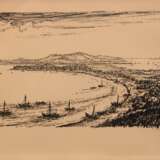 Maletzke, Helmut (1920 Neustettin-2017 Greifswald) "Küstenlandschaft mit Segelbooten", Litho., sign. u.r., 29x49 cm, hinter Glas und Rahmen (Preisträger bei 10 künstlerischen Wettbewerben und anderen Ausschreib… - photo 1