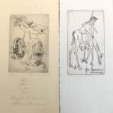 Schmedemann, Horst (1934 Schwerin-2010 Warsow b. Schwerin) 2 Grafiken "Don Quichote", in der Platte sign. und dat. ´05, 10x7 cm und "Eurostart", handschriftlich bez. "Na denn man tau", hands… - photo 1