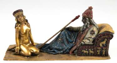 Bronze-Figurengruppe &quot;Orientale mit Sklavin&quot;, nach F. Bergmann, polychrom gefaßt, 8x18,5x8,5 cm