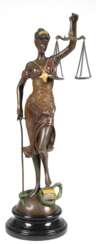 Bronze-Figur &quot;Justitia&quot;, mit Waage und Schwert auf Buch und Schlange stehend, Nachguß, grün patiniert, bezeichnet &quot;Meyer&quot;, Gießerplakette &quot;J.B. Deposee Paris&quot;,braun patiniert, und teilweise …