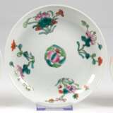 3 Teller, China um 1900, Floralmalerei, Blockstempel, Dm. 2x 14 cm und 17 cm - фото 1