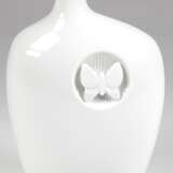 Meissen-Vase mit plastischem Schmetterling, Butterfly Collection, weiß, 1. Wahl, H. 22 cm - photo 1